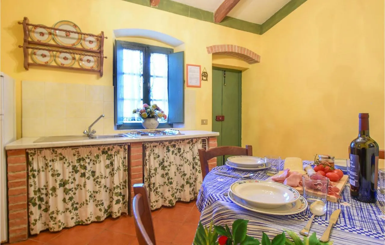 2 Bedroom Cozy Home In Casalappi Casa Lappi Italy